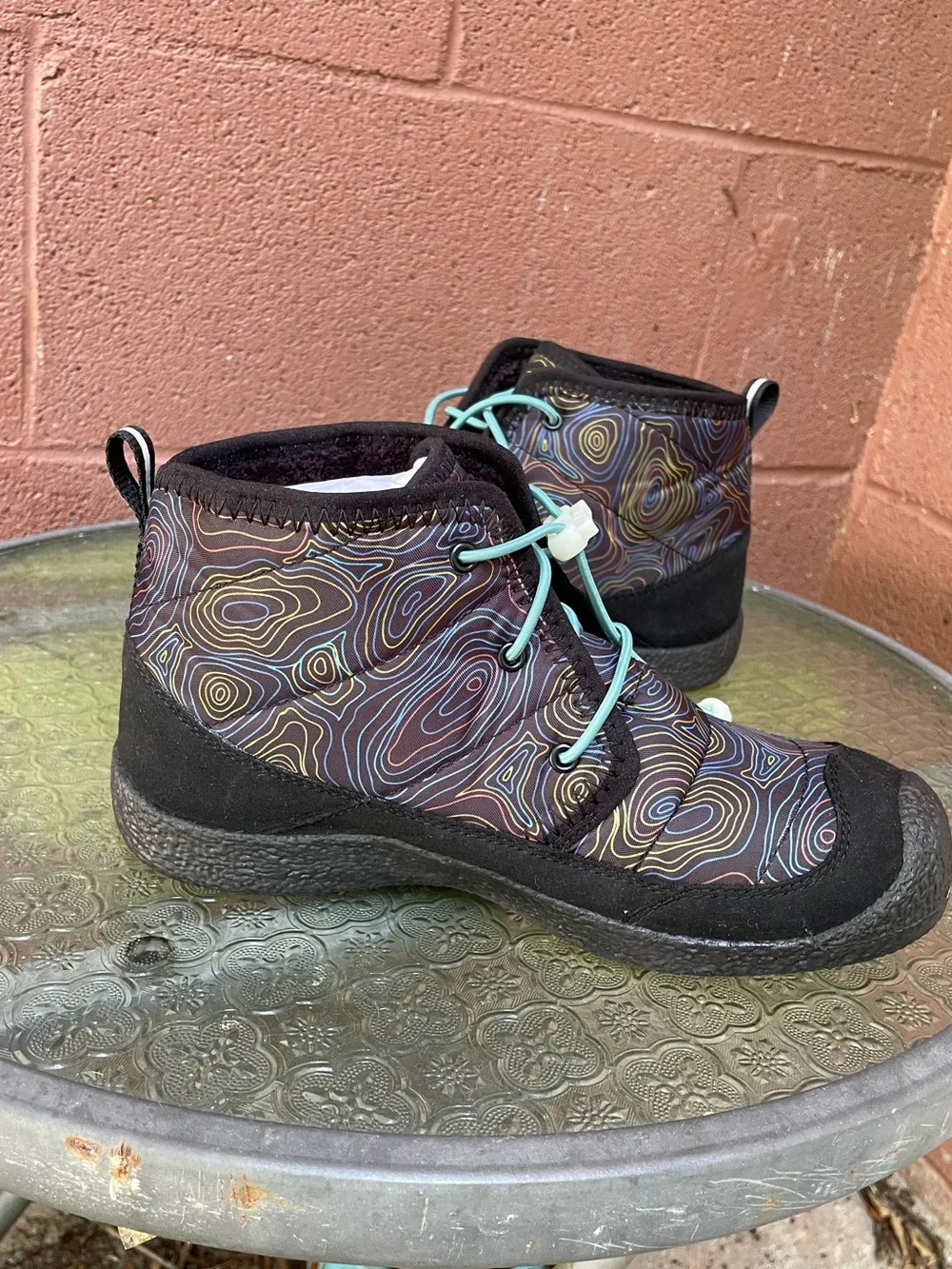 New Keen Howser ll Chukka Waterproof Boots Size 5 Youth